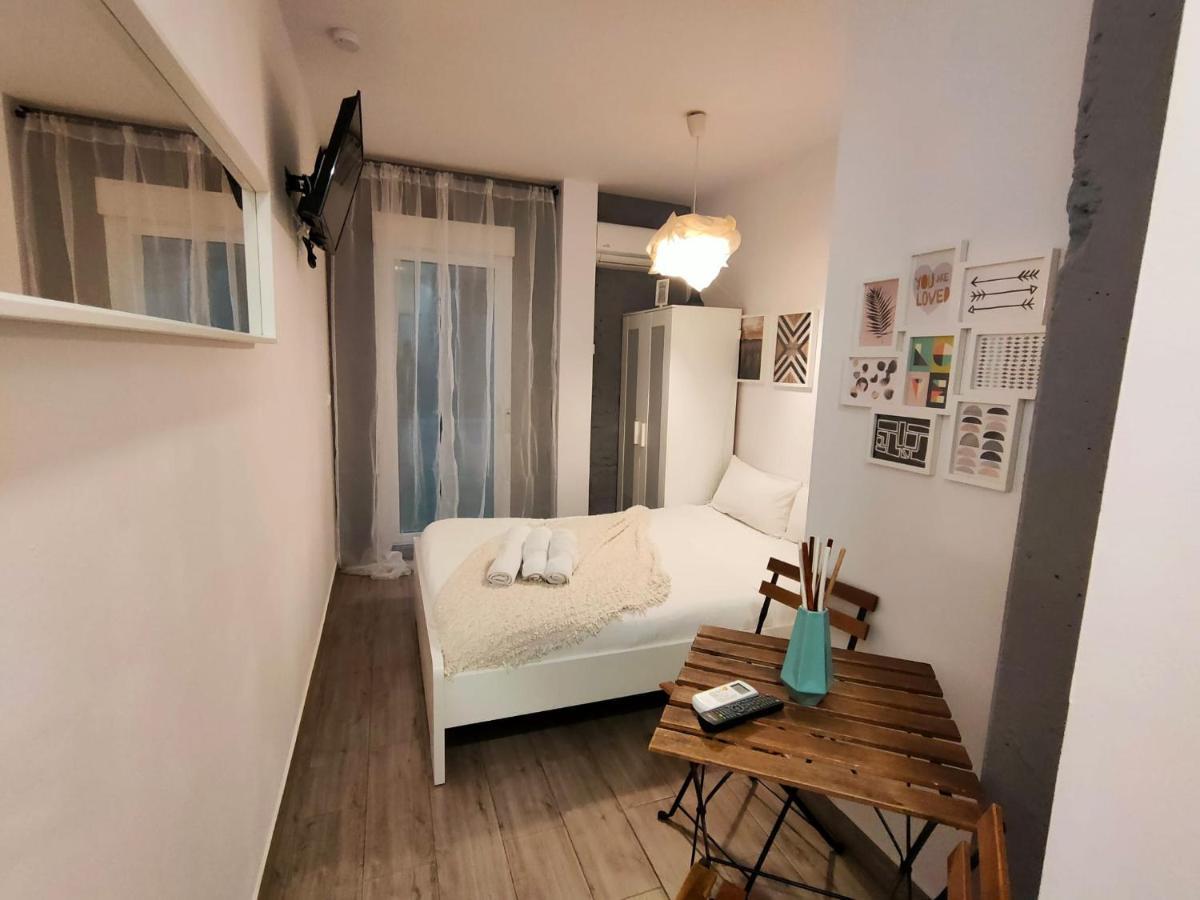 Pequeno Alojamiento Con Mini Piscina - No Climatizada Valencie Exteriér fotografie