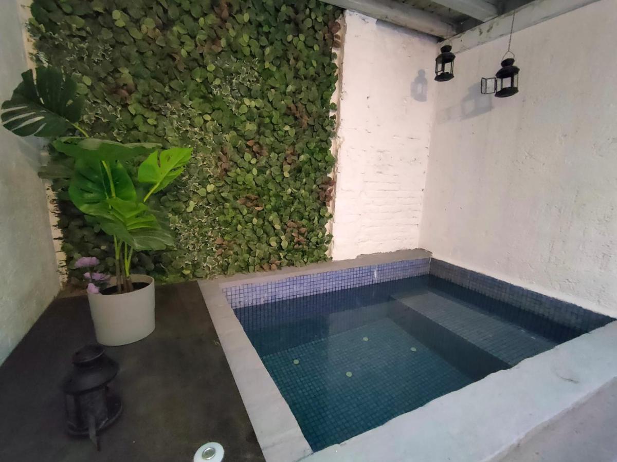 Pequeno Alojamiento Con Mini Piscina - No Climatizada Valencie Exteriér fotografie