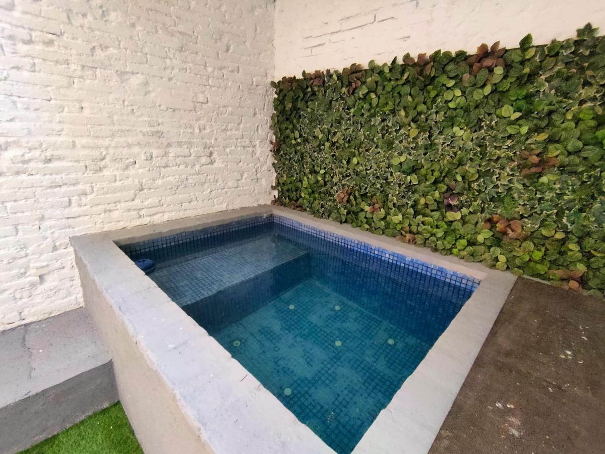 Pequeno Alojamiento Con Mini Piscina - No Climatizada Valencie Exteriér fotografie